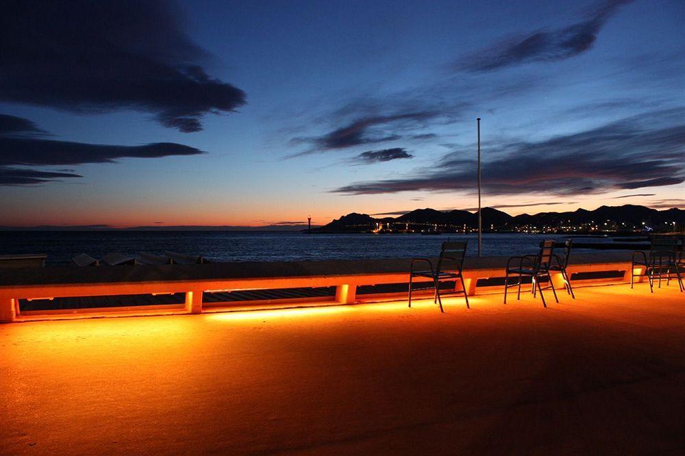 Azurene Royal Hotel Cannes Buitenkant foto